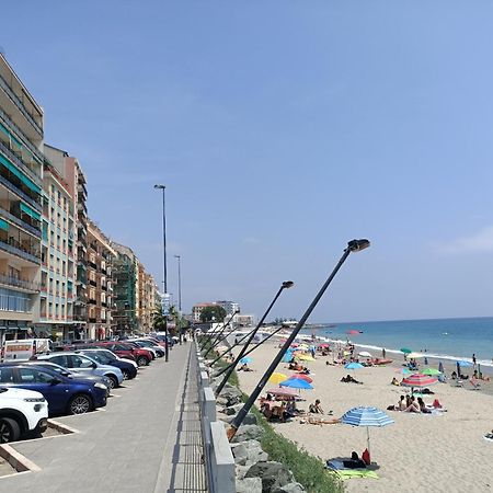 Casa Di Noemi - Seafront With Parking Apartment Savona Exterior photo