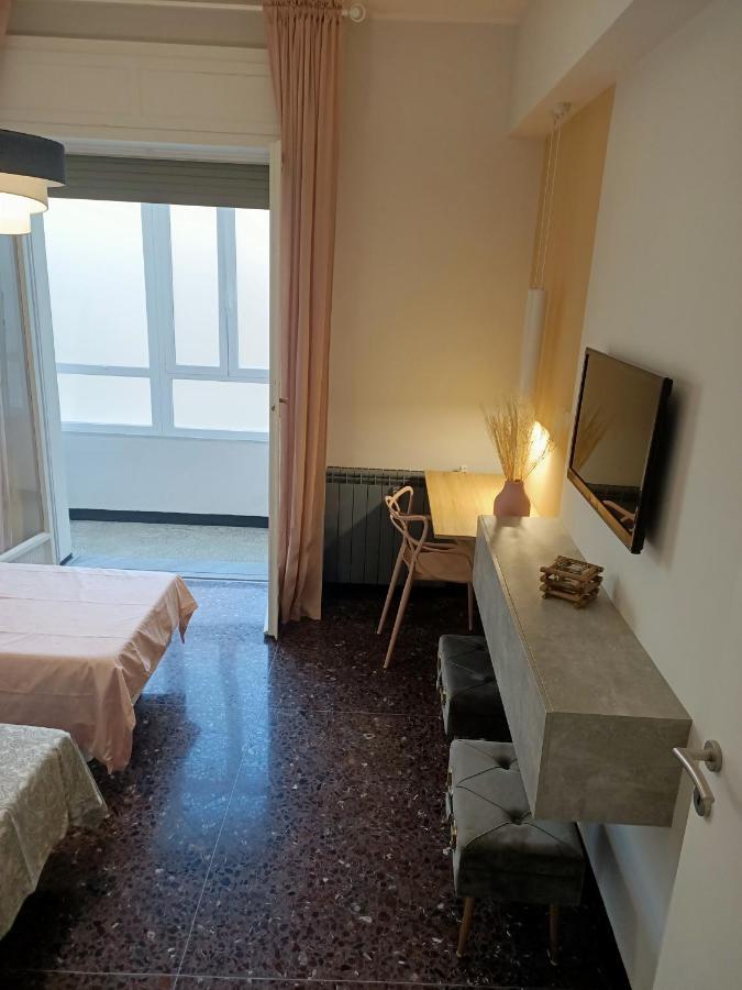 Casa Di Noemi - Seafront With Parking Apartment Savona Exterior photo
