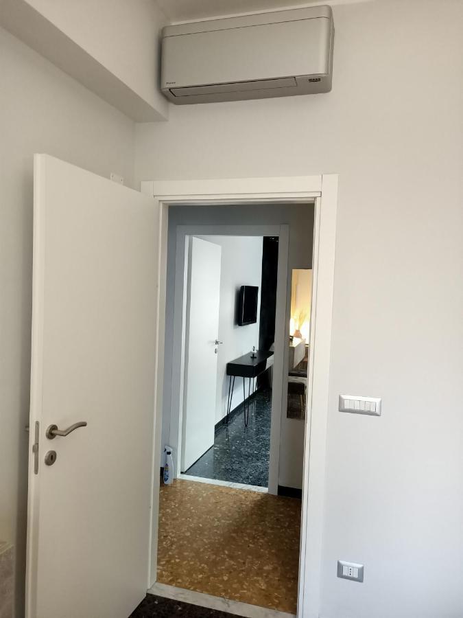 Casa Di Noemi - Seafront With Parking Apartment Savona Exterior photo