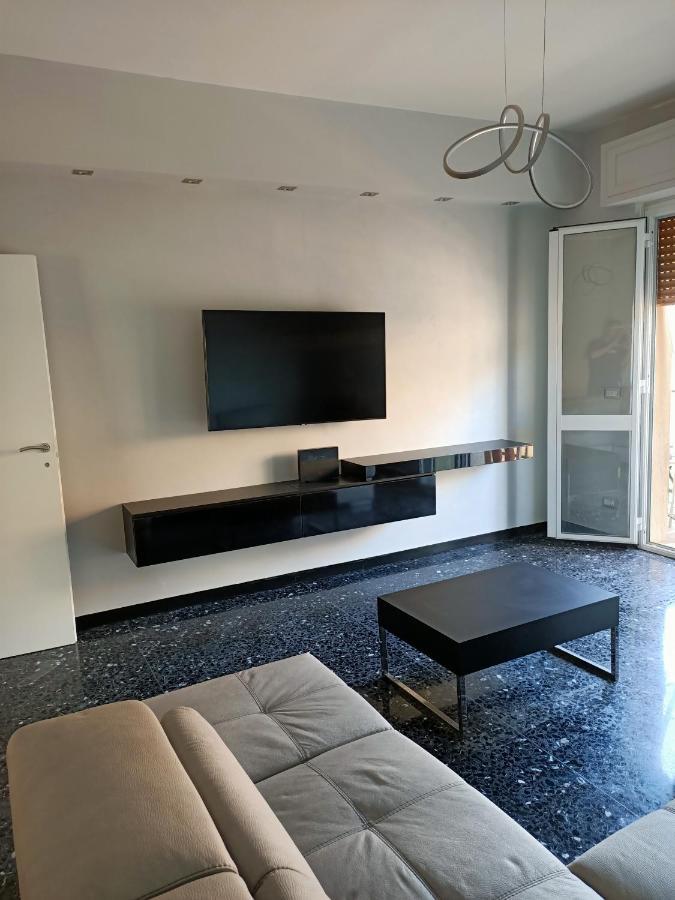 Casa Di Noemi - Seafront With Parking Apartment Savona Exterior photo